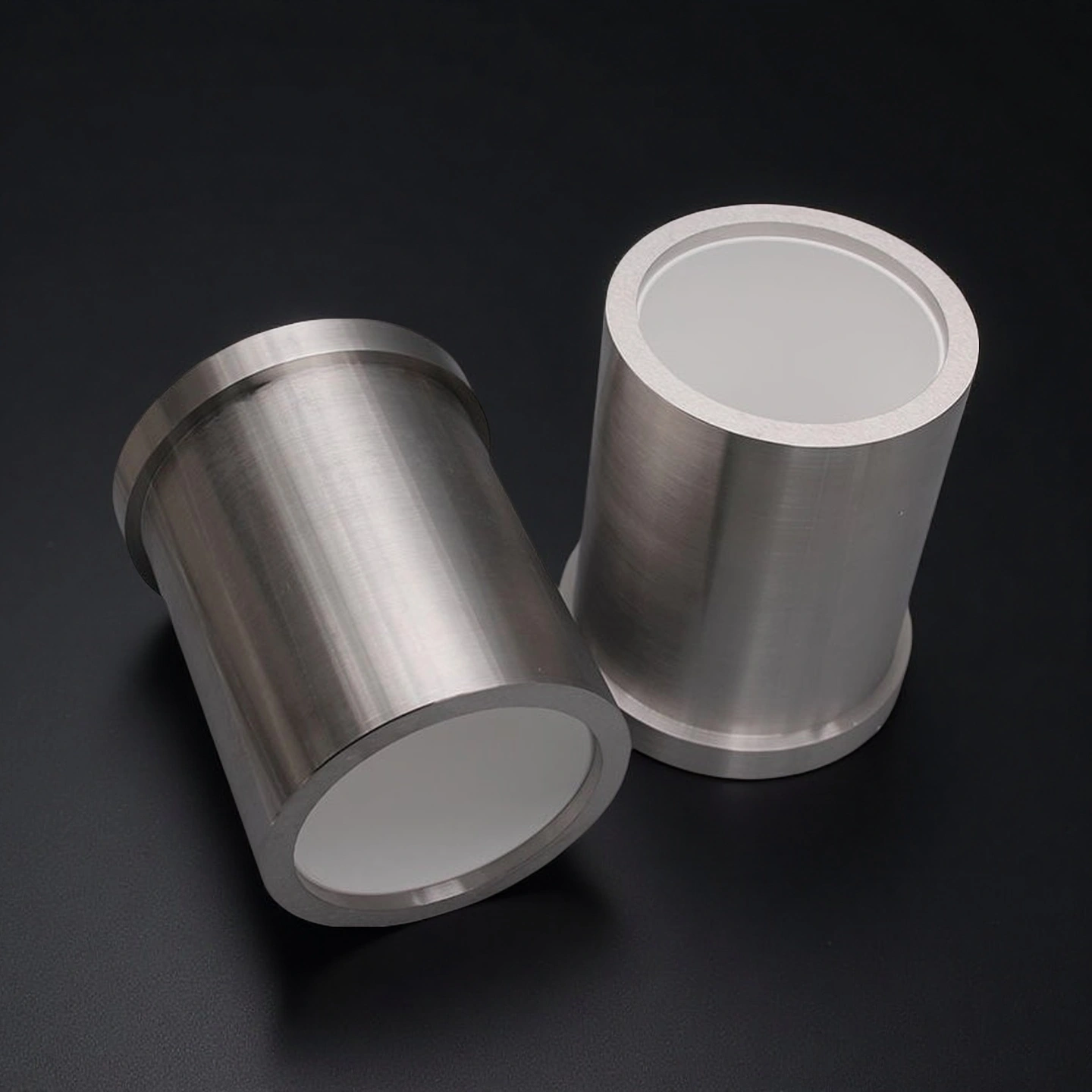 High purity alumina ceramic cylinder liner with polished surface