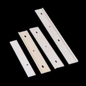 High-purity alumina ceramic plate for thermal and electrical isolation