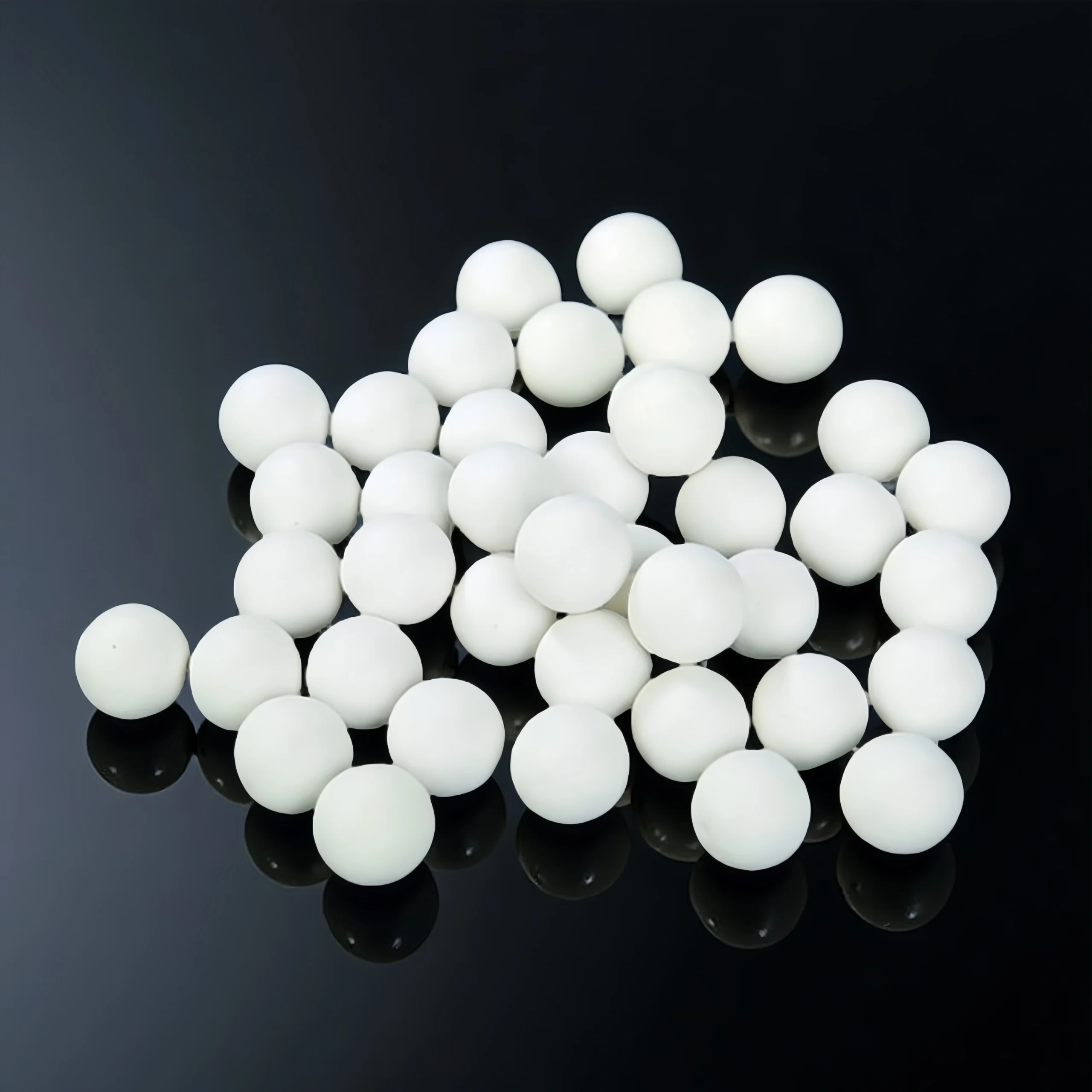 High-purity zirconia grinding media with polished surface