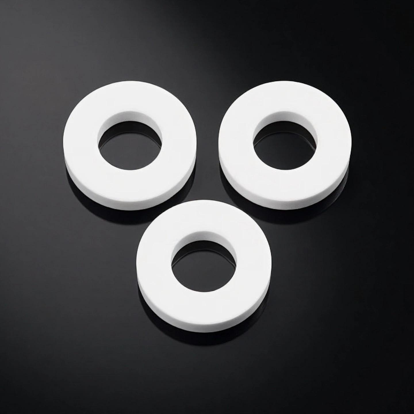 High purity alumina washer for electrical insulation