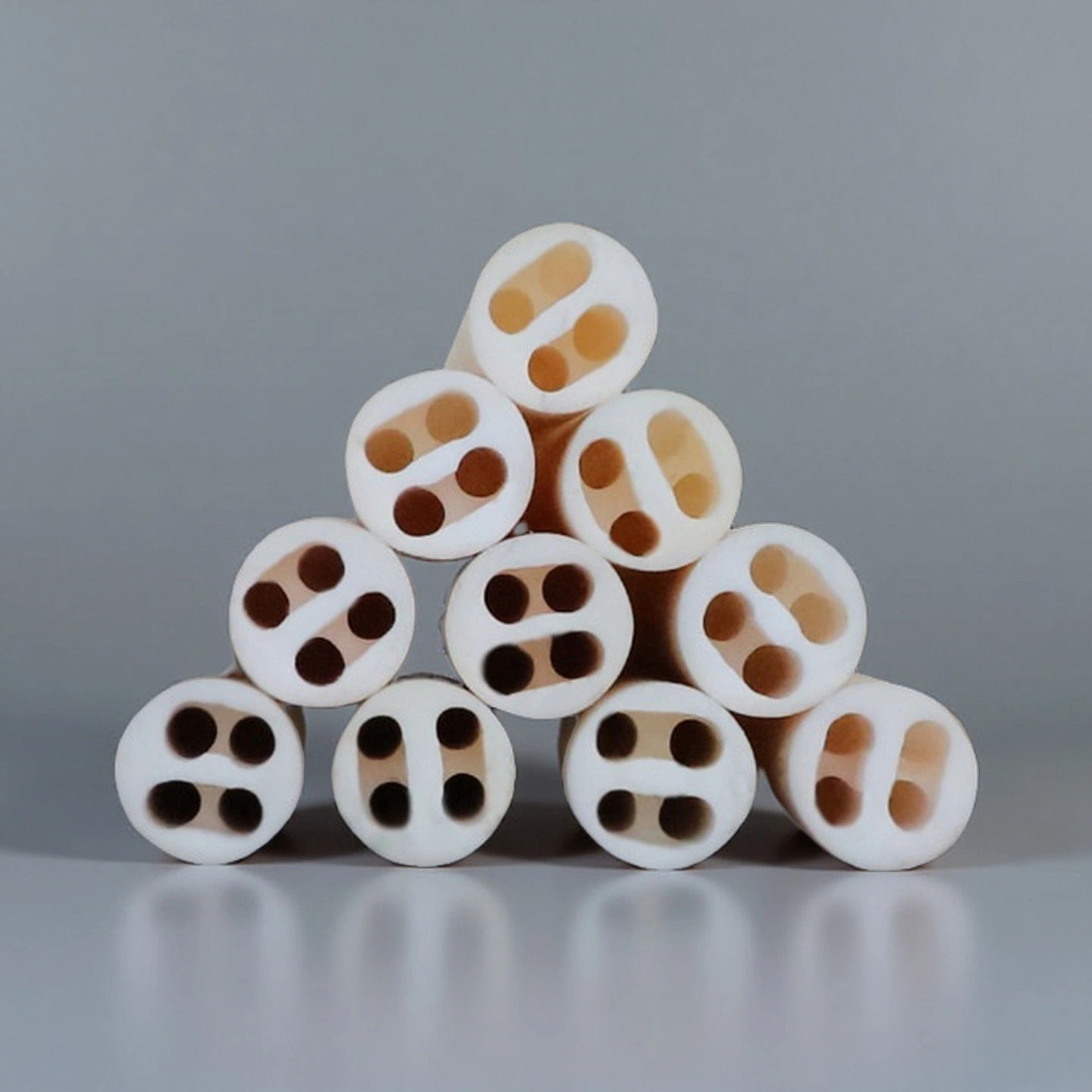 Multi-channel ceramic tube with 4 evenly spaced bores