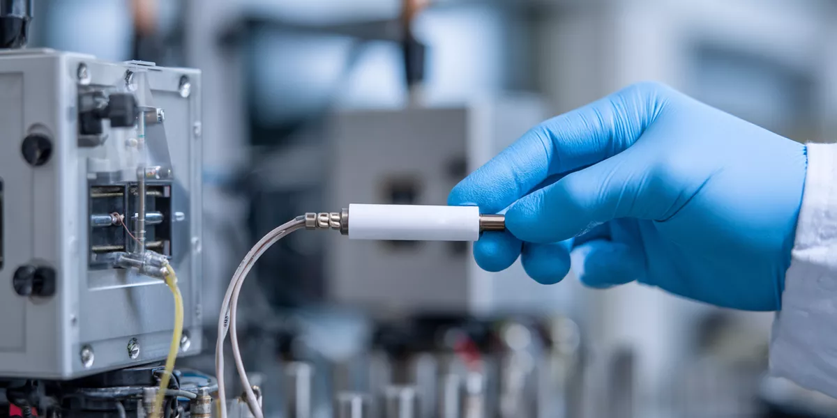 Alumina Protection Tube for Platinum-Based Thermocouples - Precision Temperature Measurement Assembly