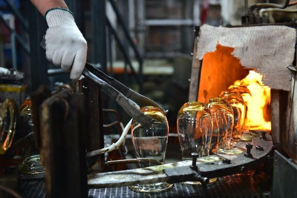 Glass Manufacturing & High-Temperature Processing
