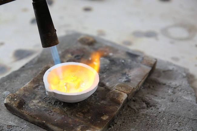 Laboratory & Research Institutes