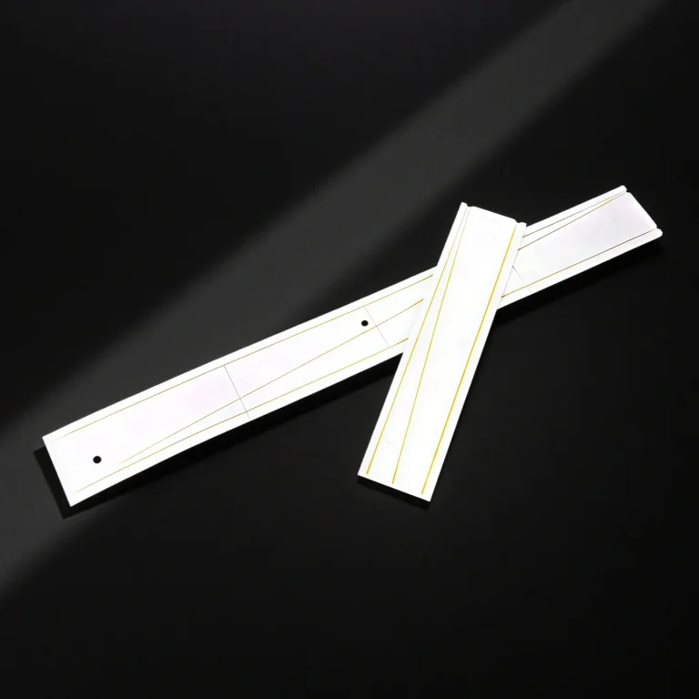 High purity alumina ceramic slotted plate showing slot width, pitch, and edge chamfer