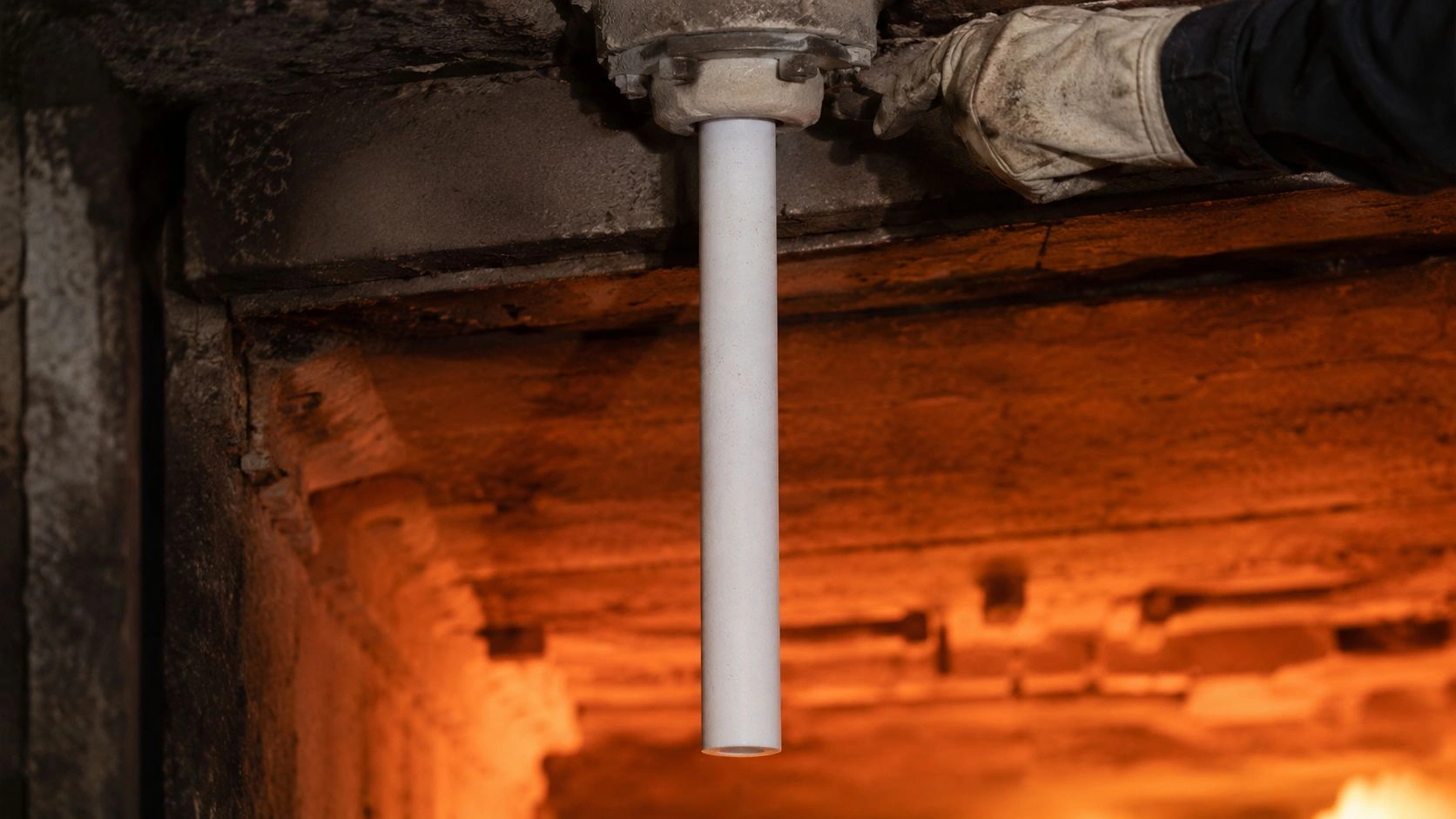 Alumina ceramic protection tube installed in petrochemical cracker furnace-side high-temperature thermocouple measurement point
