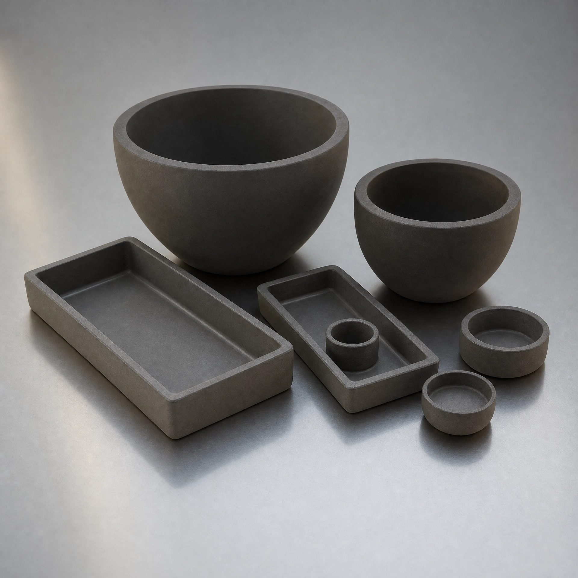 Silicon carbide crucibles and containers in cylindrical, square and small-capacity shapes for high-temperature processing
