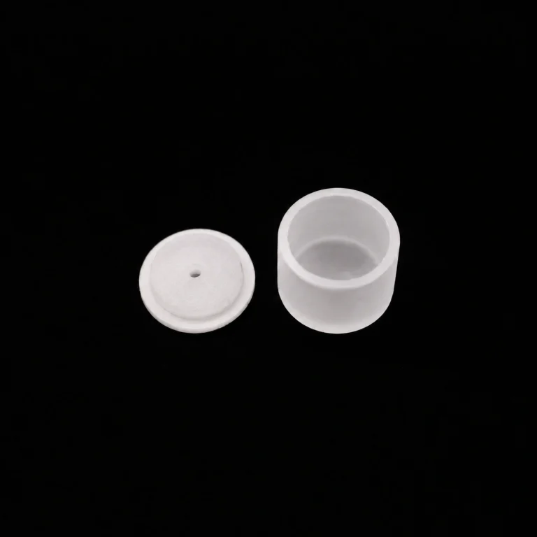 Sapphire crucible and lid for thermal analysis