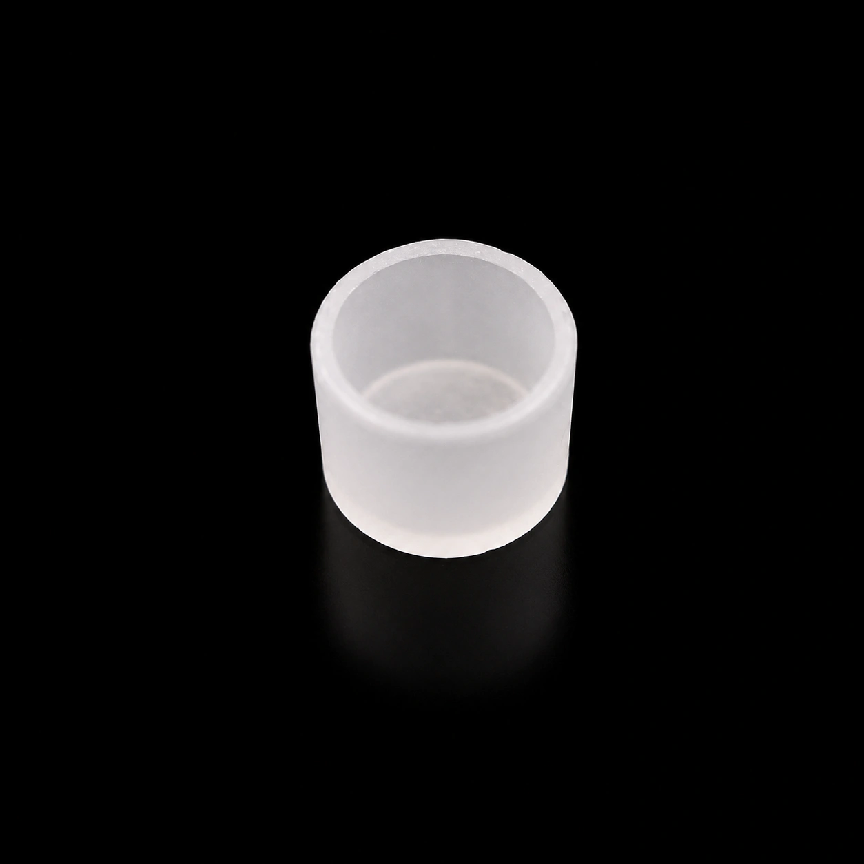 Sapphire crucible for thermal analysis