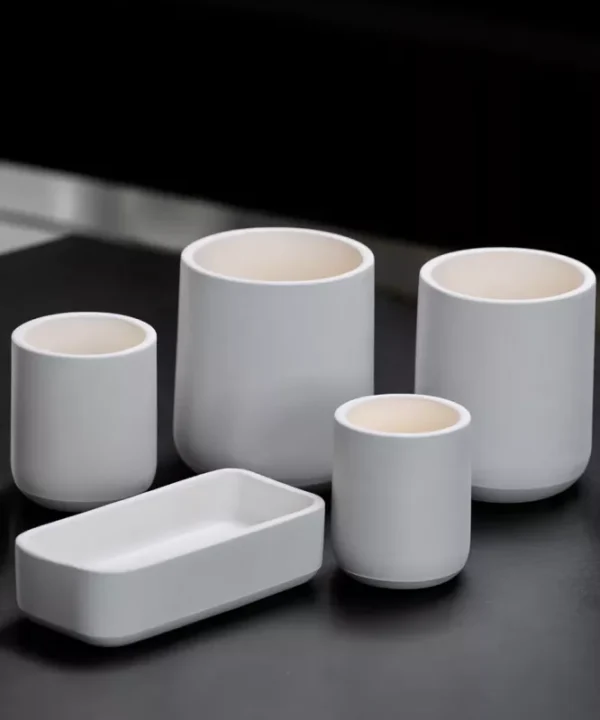 Labware Ceramics in Laboratory Applications