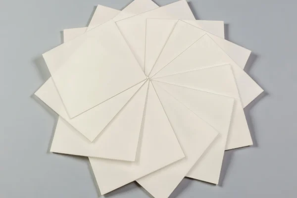 Stacked square alumina ceramic substrates Al₂O₃ sheets for electronic circuits